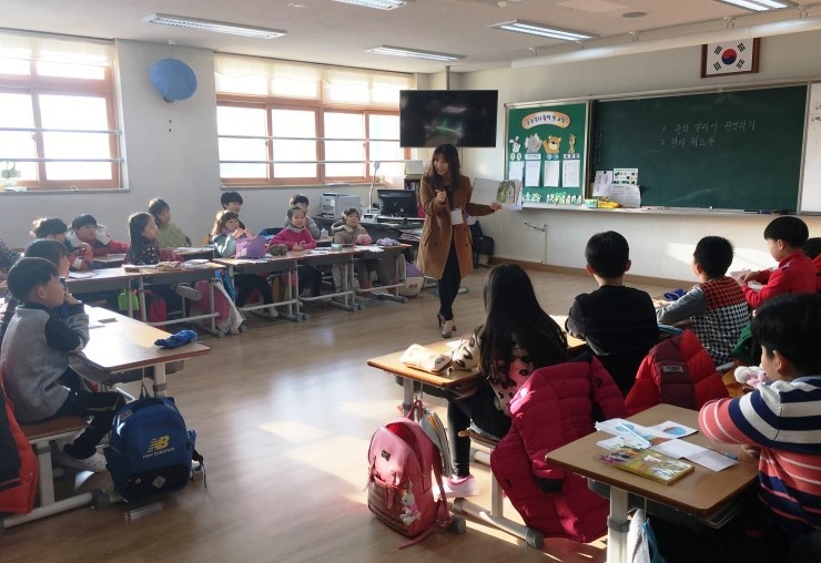 필봉초등학교 학부모들의 책사랑 활동 이모저모<시민기자 손선미>; 