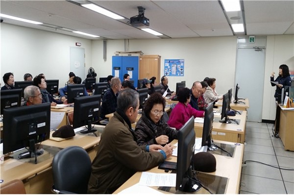 오산시 정보소외계층 최소화에 노력하다!<시민기자 김연주>;