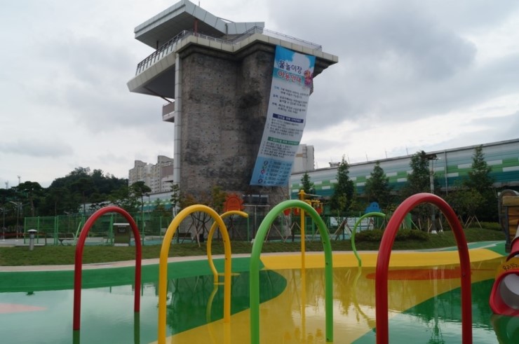 오산 죽미체육공원 어린이 물놀이장 개장<시민기자 박화규>; 