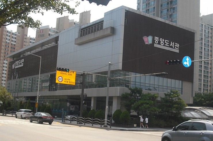 기록적 폭염에 시원한 쉼표 하나, 오산중앙도서관 무더위쉼터 <시민기자 박화규>