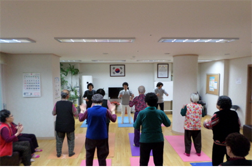 오산시건강생활지원센터 기공체조교실<시민기자 김연주>;