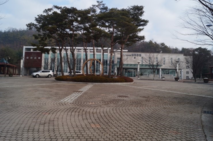 가신이와 산자가 만나는 오산시립 쉼터공원<시민기자 박화규>;