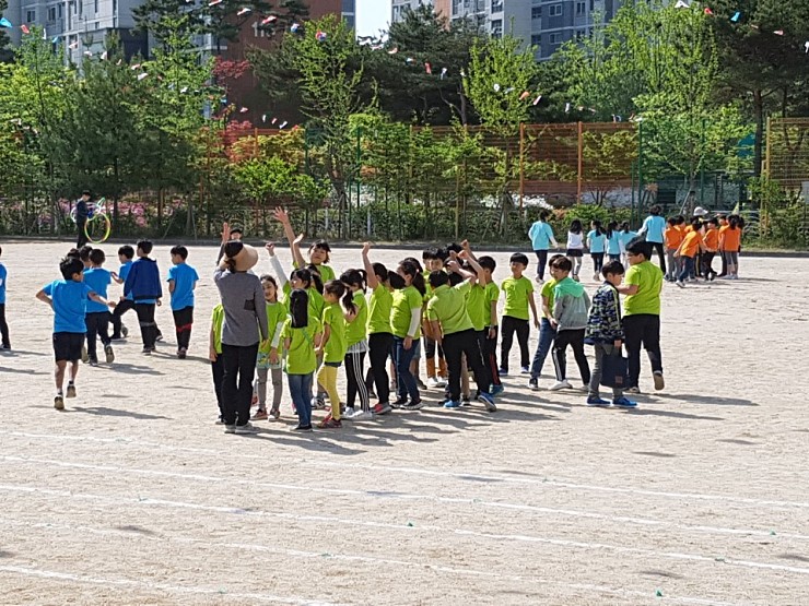 오산 양산초등학교의 '함깨 꿈꾸는 솔빛 한마당 축제' <시민기자 정덕현>