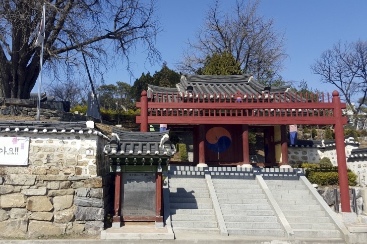 여계산에 올라 봄기운을 느껴보세요<시민기자 오병곤>;