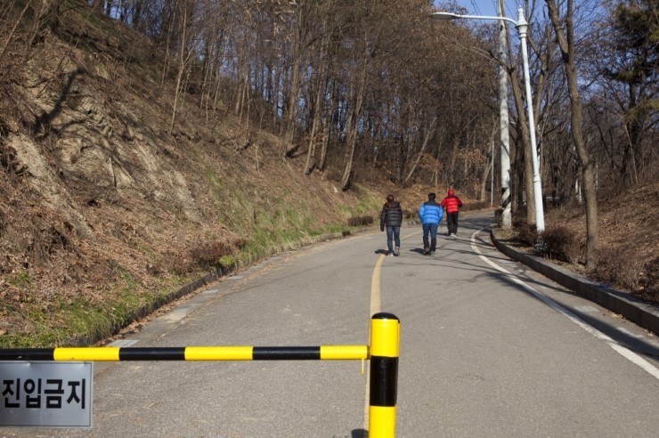 오산 필봉산에 올라 겨울 건강을 챙겨 봅시다.<시민기자 오병곤>;