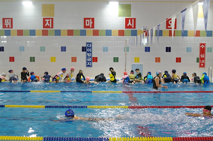 오산 원동초등학교의 생존 수영프로그램 <시민기자 박유진>