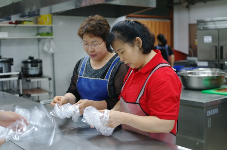 오산시자원봉사센터, 사랑의 도시락 사랑의 손길 자원 봉사 <시민기자 박유진>;