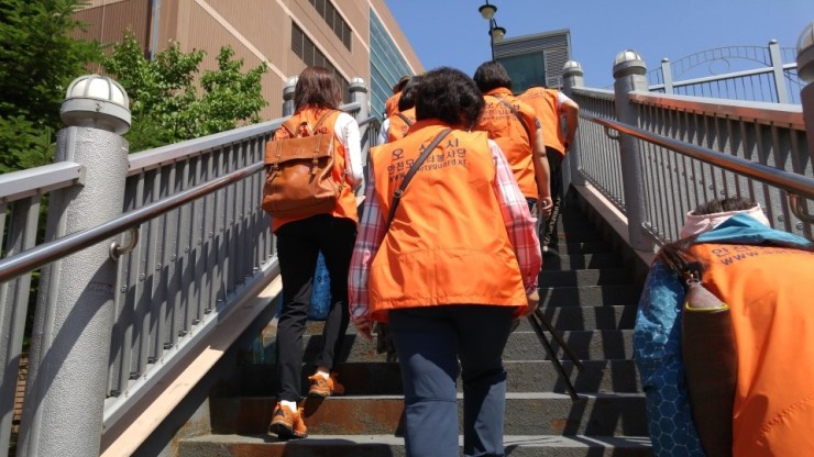 함께해요! 깨끗한 거리만들기! 오산시 안전모니터 봉사단!<시민기자 박남원>;